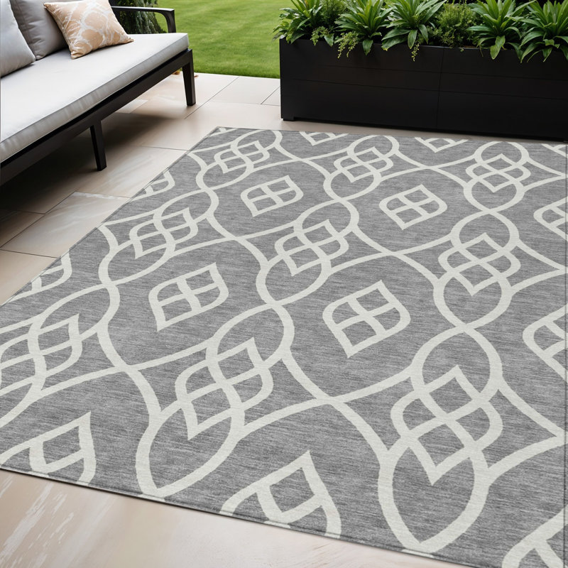 Tapis extérieur lavable à motif de treillis gris et ivoire 5 pi x 8 pi