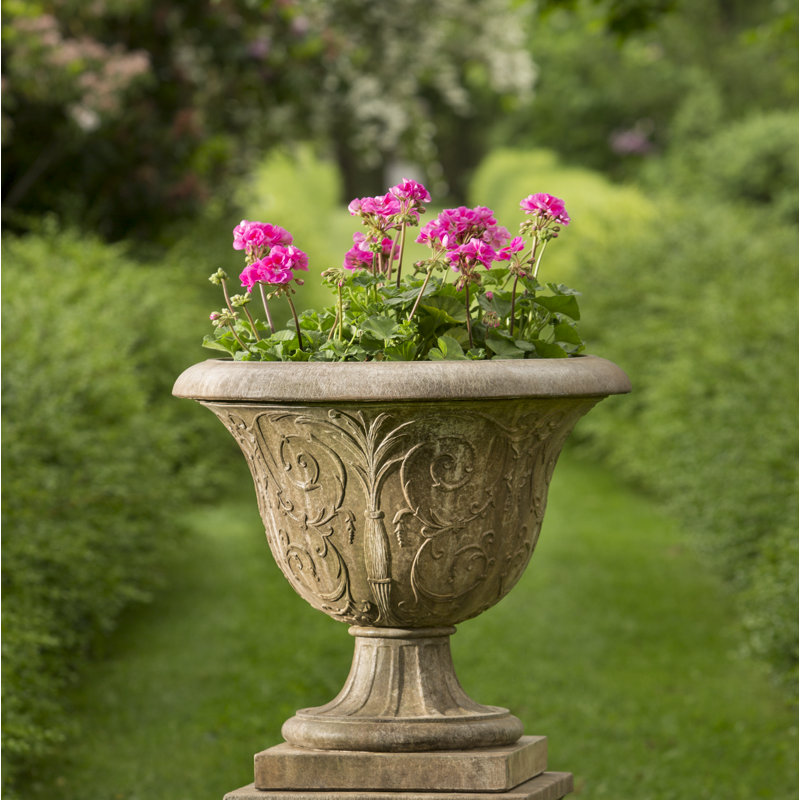 Pot de fleurs en pierre moulée Palais, Pierre alpine