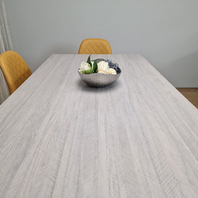 Cruse 6 - Person Dining Set