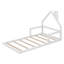 Lit simple au sol en bois massif avec une charmante tête de lit en forme de maison-491502721