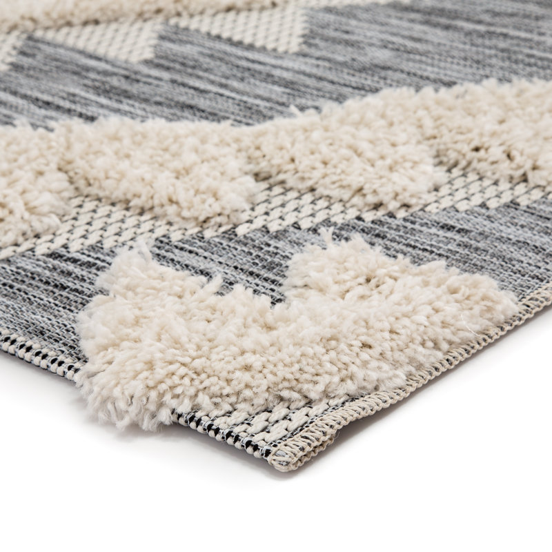 Tapis intérieur / extérieur gris / crème Adella, Rectangle 4 pi x 5 pi 7 po