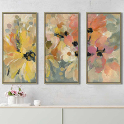 "June Flower Bed", reproduction sur toile flottante 3 pièces