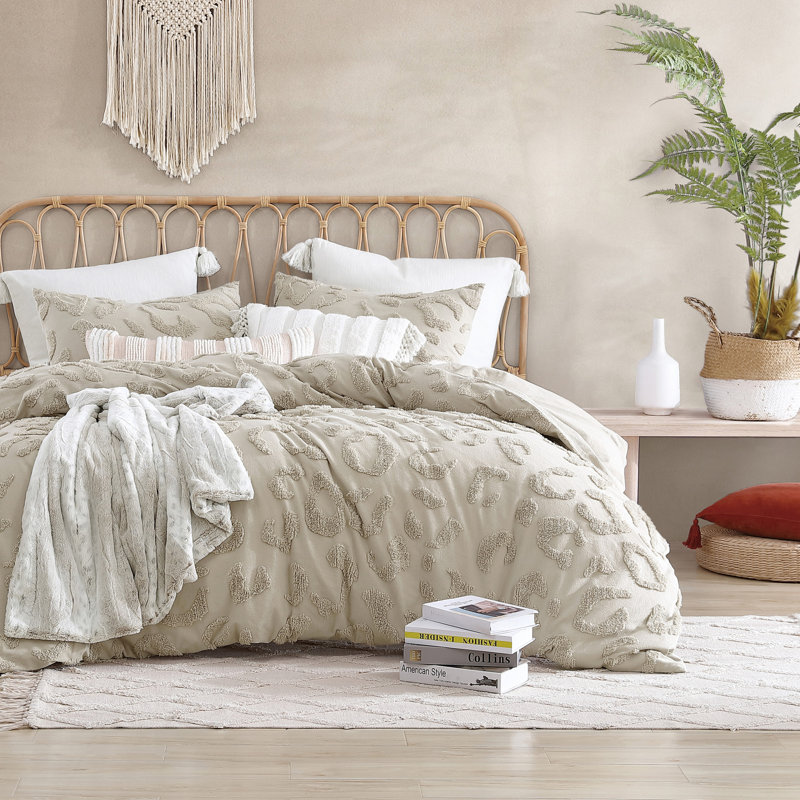 Peri Home Chenille Leopard Duvet Set Linen, Queen Duvet Cover + 2 Pillowshams