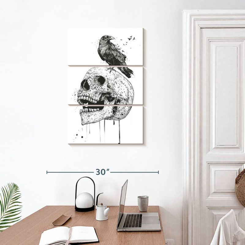 Hitzel New Skull, 32" H x 20" W