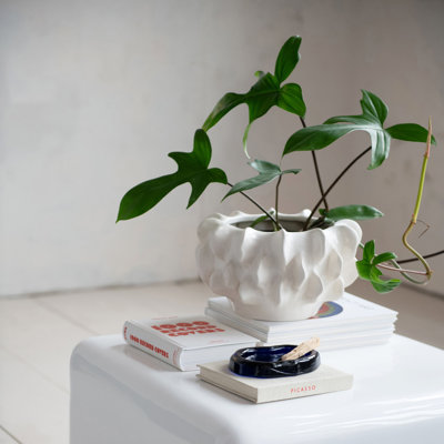 Jardinière sculpturale en grès