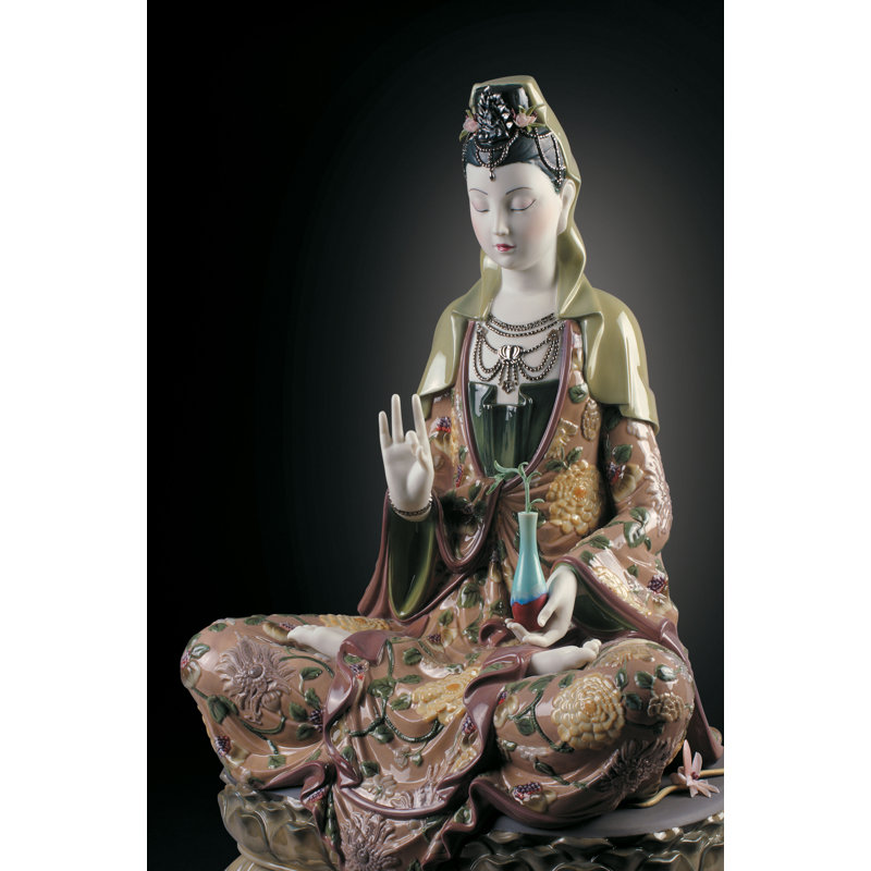 Kwan Yin Statue