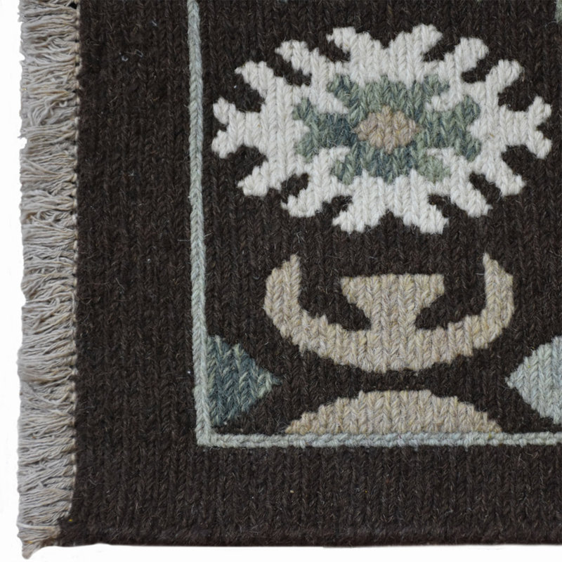 Saleta Rectangle 9'x12' Area Rugs