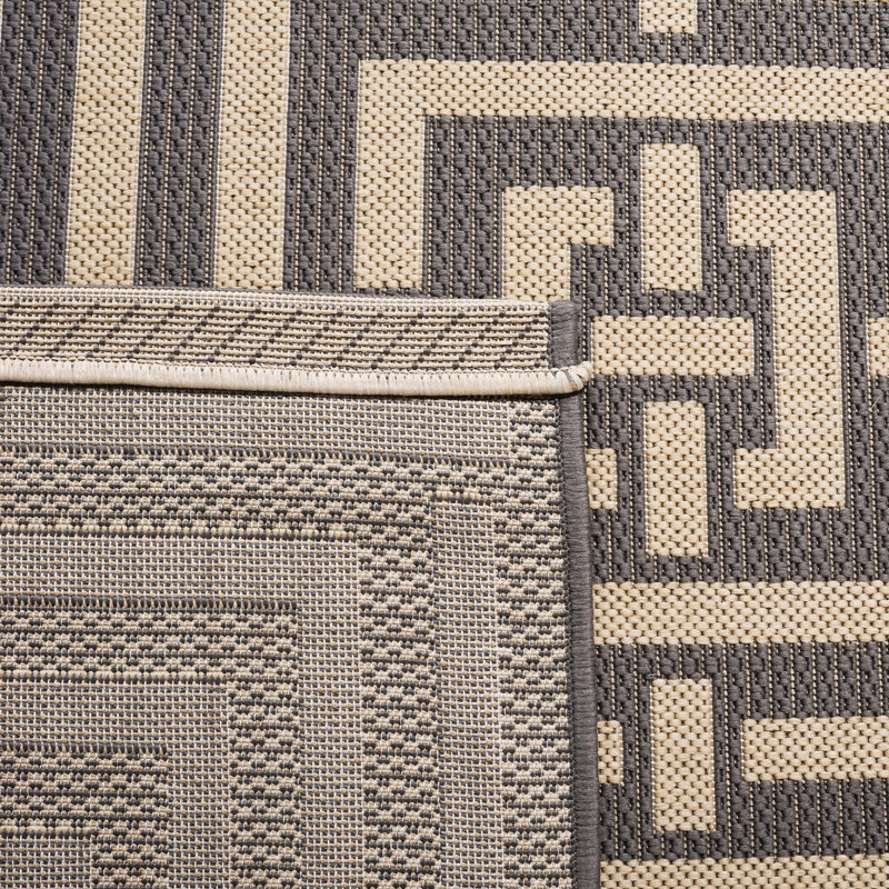 Arneshia Geometric Grey/Cream Indoor/Outdoor Area Rug, Rectangle 5'3" x 7'7"