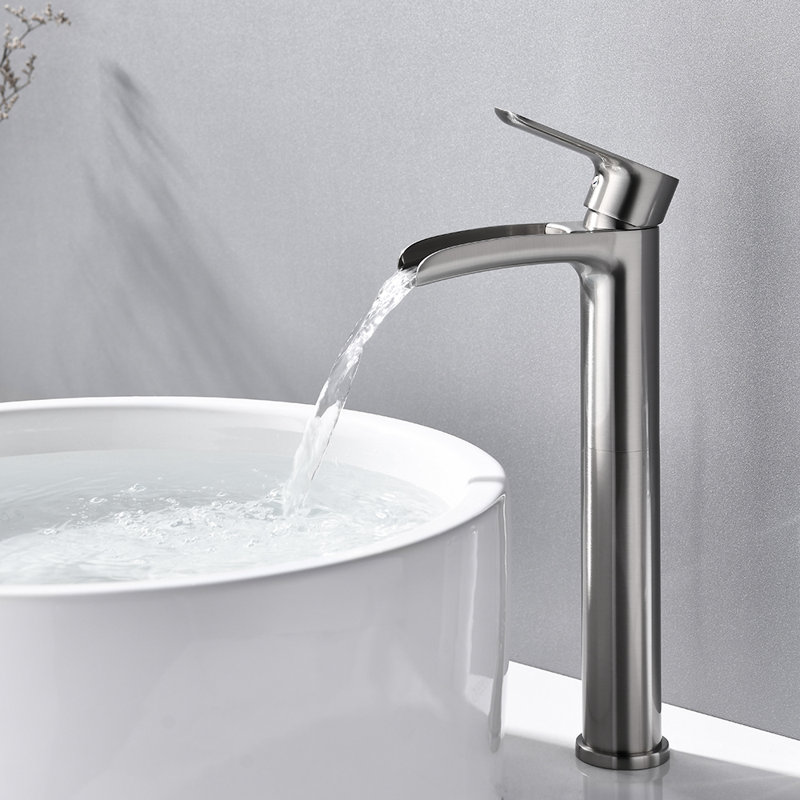 Single-Hole Single-handle Bathroom Faucet, Brushed Nickel