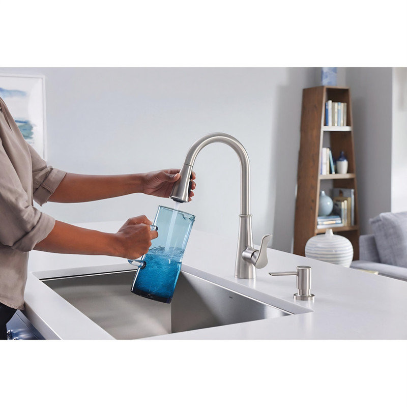 MOEN Hadley Pull-Down Kitchen Faucet in Spot Resist Stainless