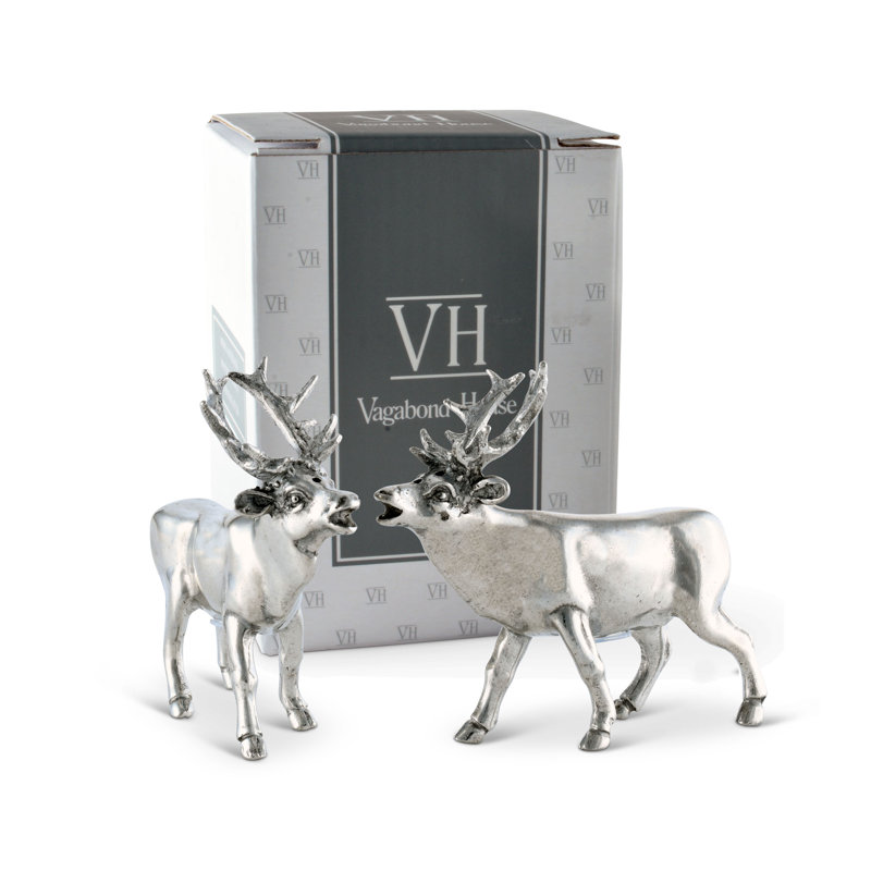 Lodge Salt And Pepper Shaker Set