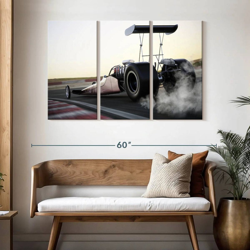 Voiture Mehar Dragster en action, H 32 po x l 50 po