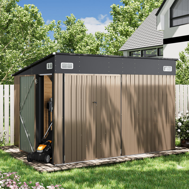 Remise de rangement en métal avec trois portes, L 10 pi x P 7,3 pi