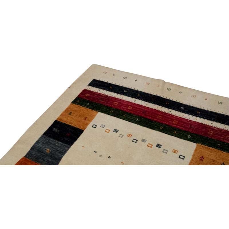 Tapis unique beige, rouge, jaune et vert de 4 pi 8 po x 6 pi 6 po