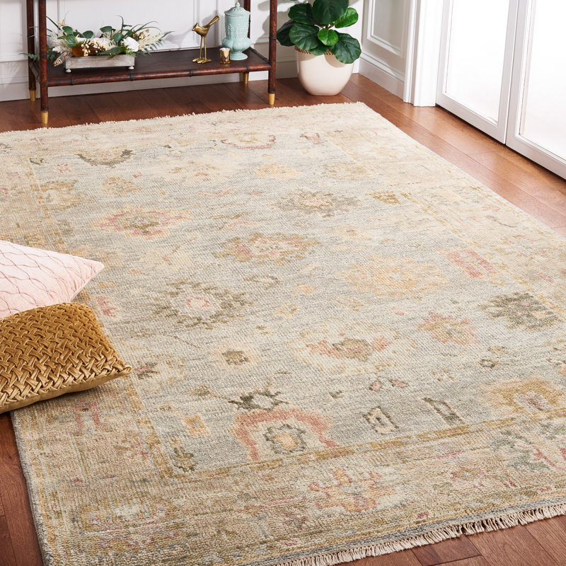Donniesha Hand Knotted Wool Oriental Rug, Rectangle 6' x 9'