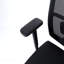 Chaise de bureau noire en filet de polyester, chaise de travail ergonomique à haut dossier 27 po, avec accoudoirs