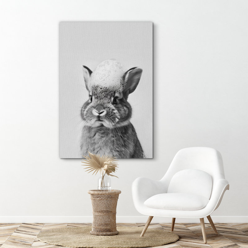 «Bunny with Soap Bubbles», impression sur toile encadrée d'un animal monochrome adorable pour une décoration ludique de salle de bain ou de chambre de bébé