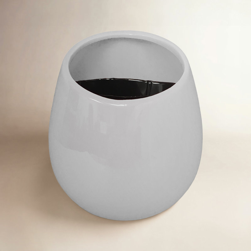 Hilaria Ceramic Wall Planter, 3.5'' H x 4'' W x 5" D, Glossy White