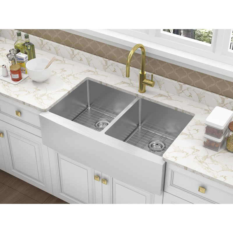 CMI Casmir Pull Down Kitchen Faucet, Matte Gold