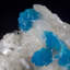 Cavansite sur heulandite miniature avec stilbite