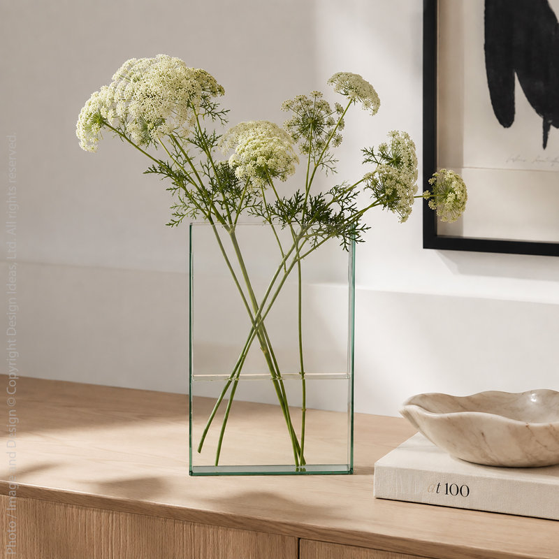 Demilade Handmade Glass Table Vase