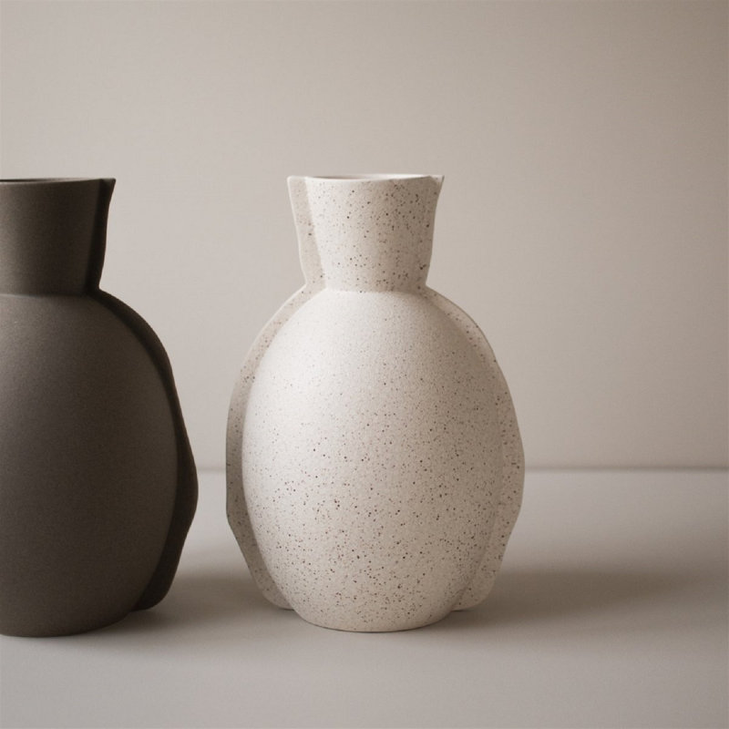 Vase de table en grès, Crème à pois