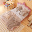 Lit princesse rembourré en bois avec tête de lit-209384892-209384893