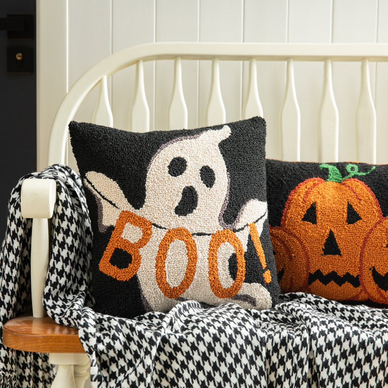 14"H Hooked Halloween Ghost "BOO" Pillow