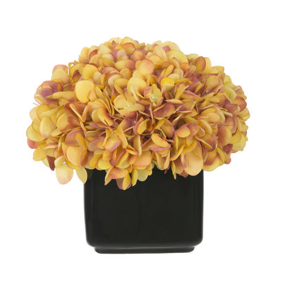 Hortensia artificiel dans un petit cube noir en céramique