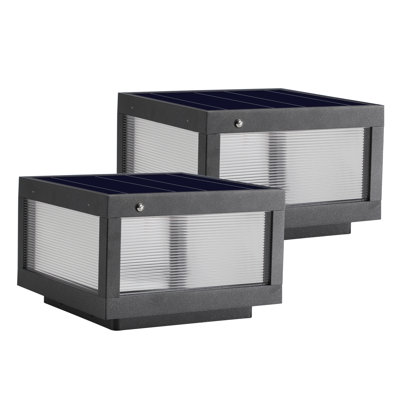 Lampadaire solaire noir pour l'extérieur avec DEL à intensité variable et capteur de crépuscule