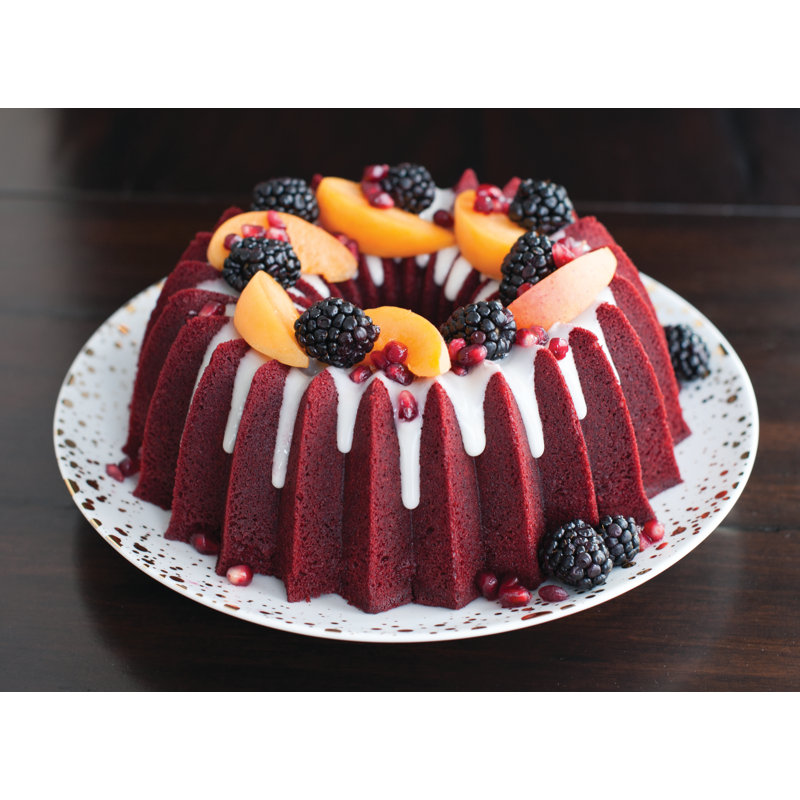 Nordic Ware Non-Stick Round Brilliance Bundt Cake Pan