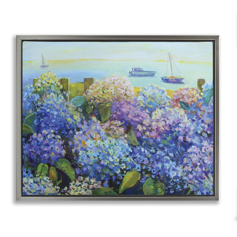 «Hydrangea by the Sea», art mural encadré par Catherine Elliot, Cadre flottant gris lustré, H 17 po x l 21 po