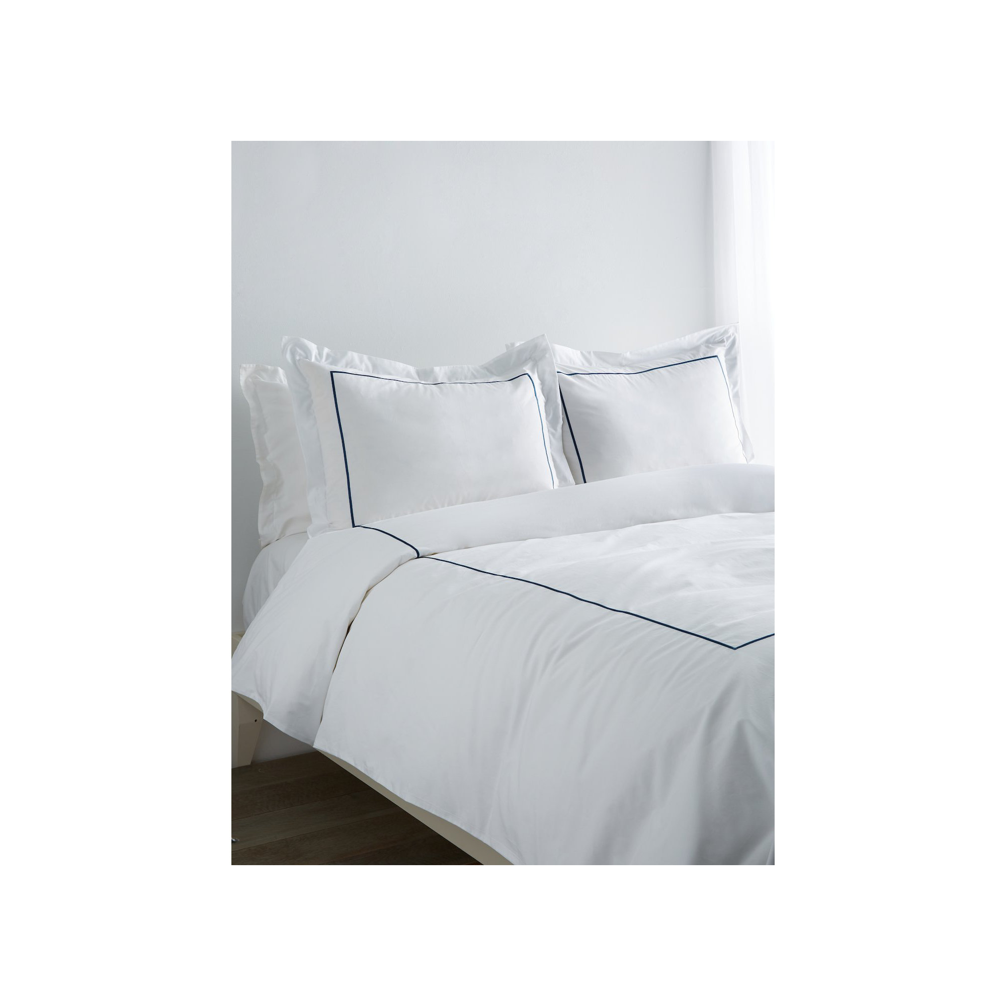 Benin Percale Duvet Cover Set, Navy/White, Twin Duvet Cover + 1 Sham