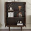 Vitrines en bois massif et verre foncé