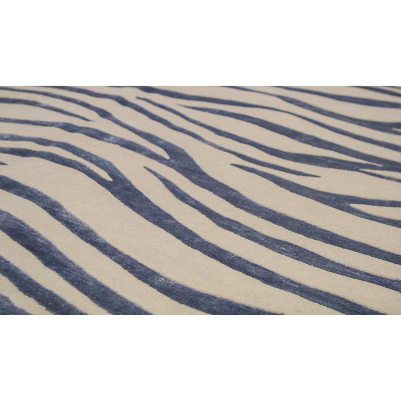 Tapis ivoire et bleu clair noué à la main de haute qualité