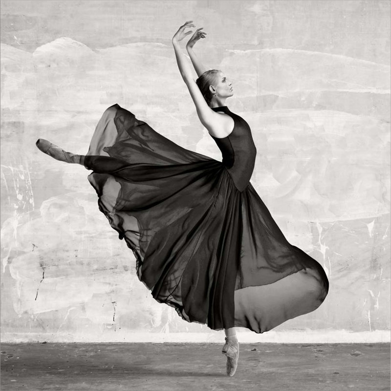 Ballerina Dancing (détail) par Haute Photo Collection, art mural encadré