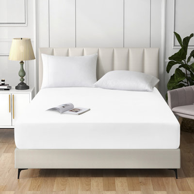 Extra Deep Pocket Microfiber Solid Fitted Sheet