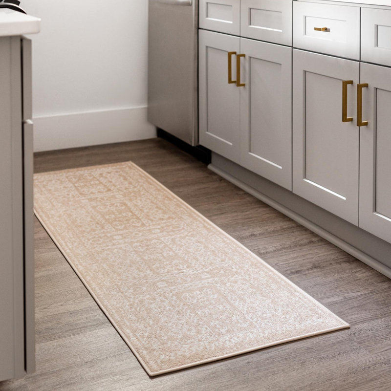 Bradbury Oriental Indoor Rug, Runner 2' x 6'