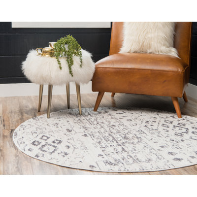Leanora Geometric Indoor Rug