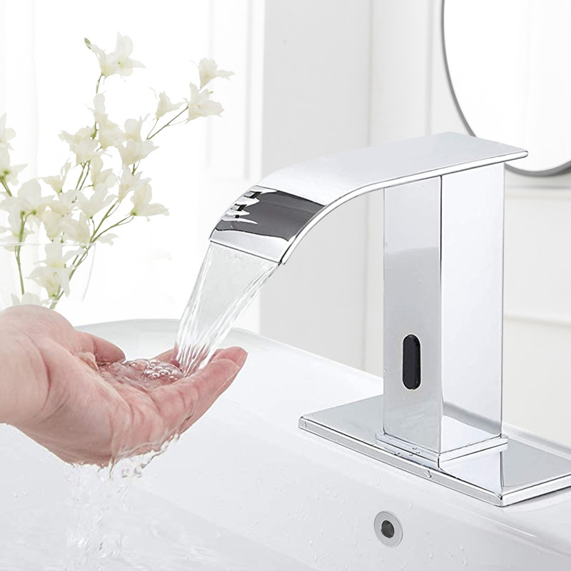 Single-Hole Bathroom Faucet with Drain Assembly, Polished Chrome