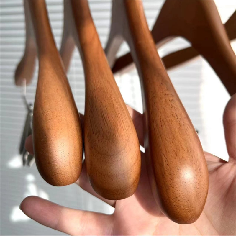 Cintre en bois massif de qualité supérieure, 10