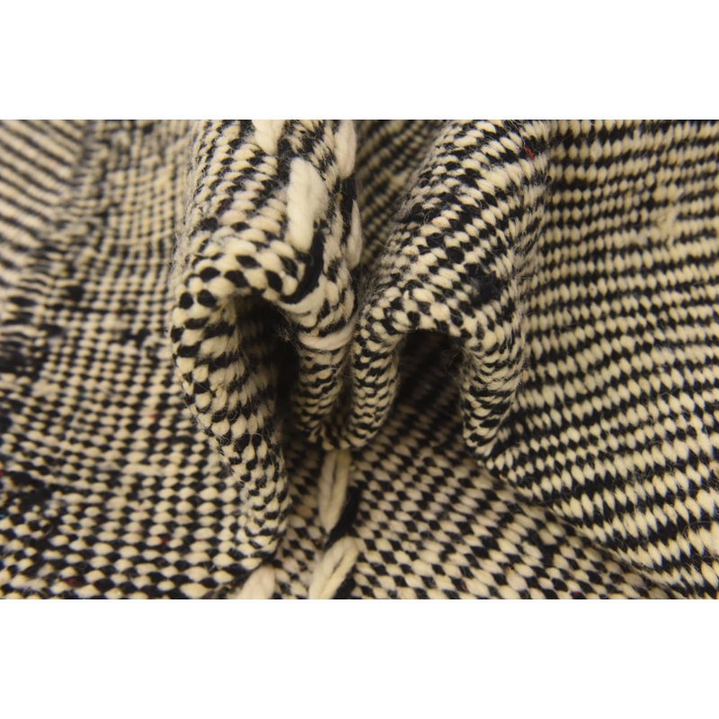 Tapis noir Julian