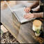 Table basse à plateau relevable
