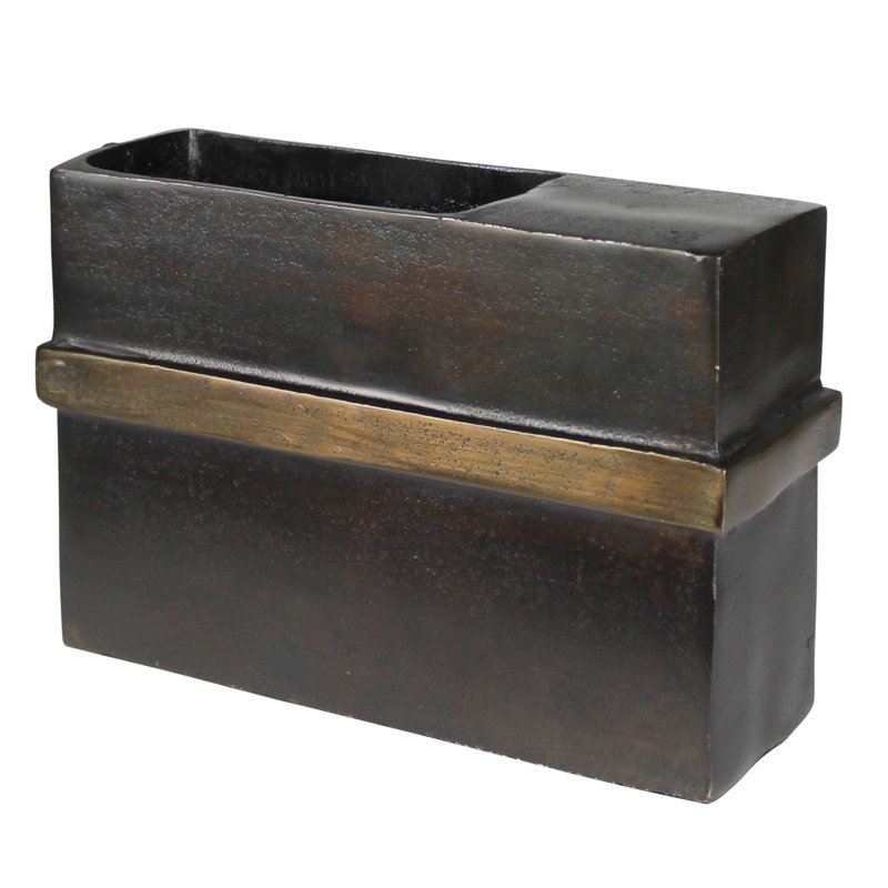 Vase en bronze Aryam