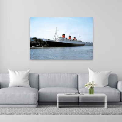 1950S Cruise Ship Queen Mary Backing Out Of West Side Pier On Voyage To Europe Manhattan New York City Usa Classic Retro Vintage City Ocean Wall Art