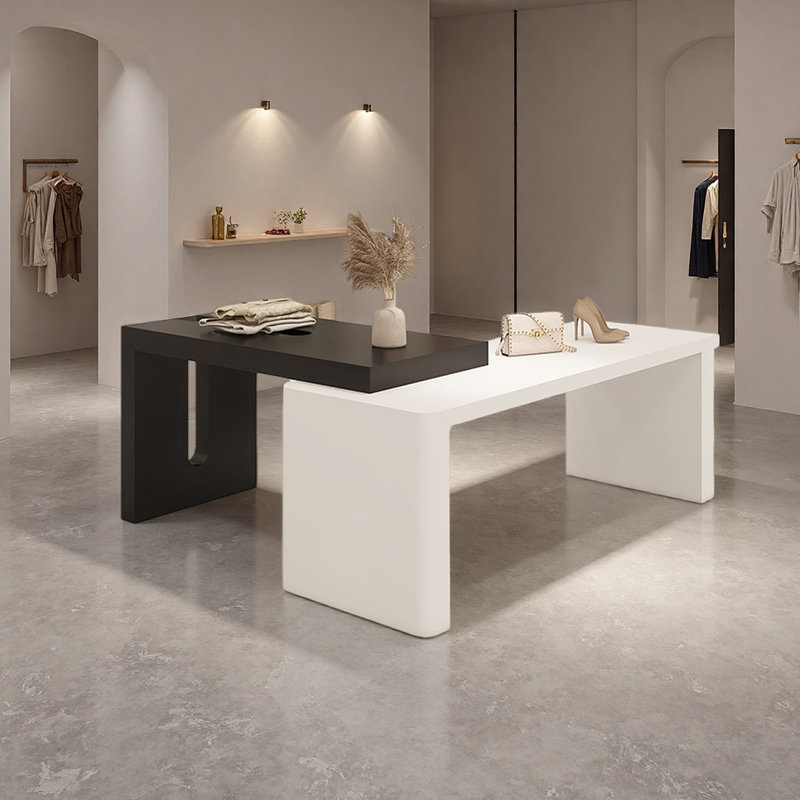 Table de présentation pour la vente au détail, H 27,56 po x l 70,87 po x P 23,62 po