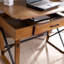 Bureau pour travailler debout à hauteur réglable