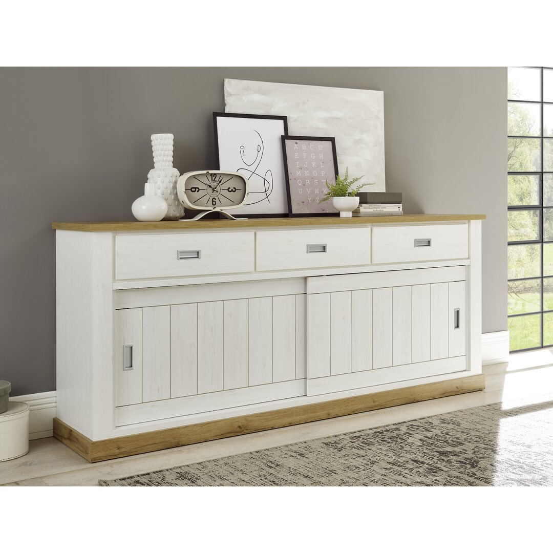 Sideboard Shelbie aus Massivholz 220 cm