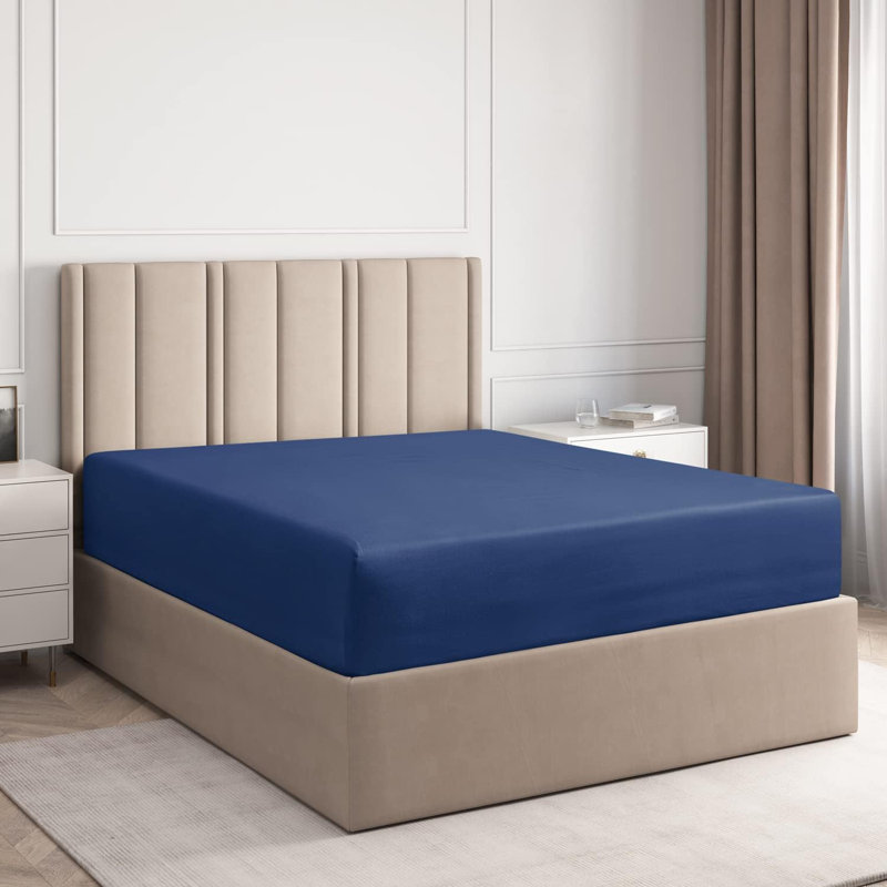 100% Cotton Fitted Sheet Only, 400 Thread Count Hotel Luxury Bedding, Soft & Breathable, Deep Pocket 8–16 Inch Mattress Fit