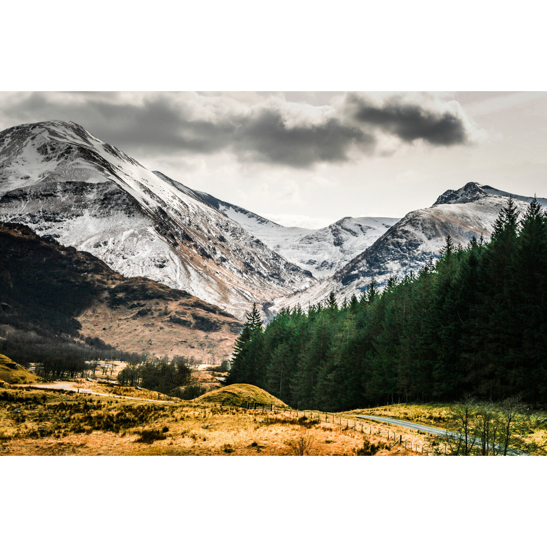 Snowcapped Mountains von Coldsnowstorm - Leinwanddrucke